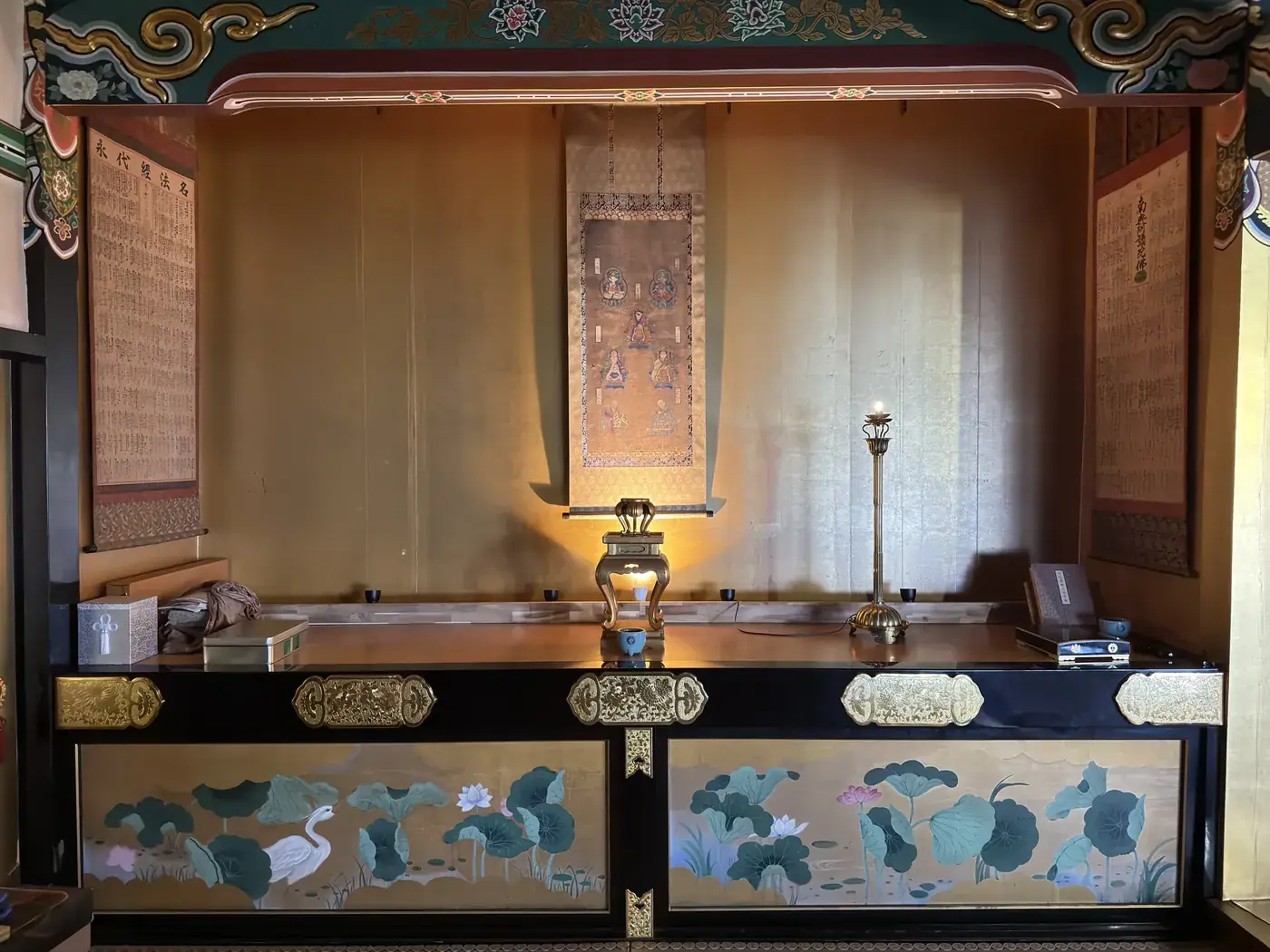 専教寺 本堂の余間